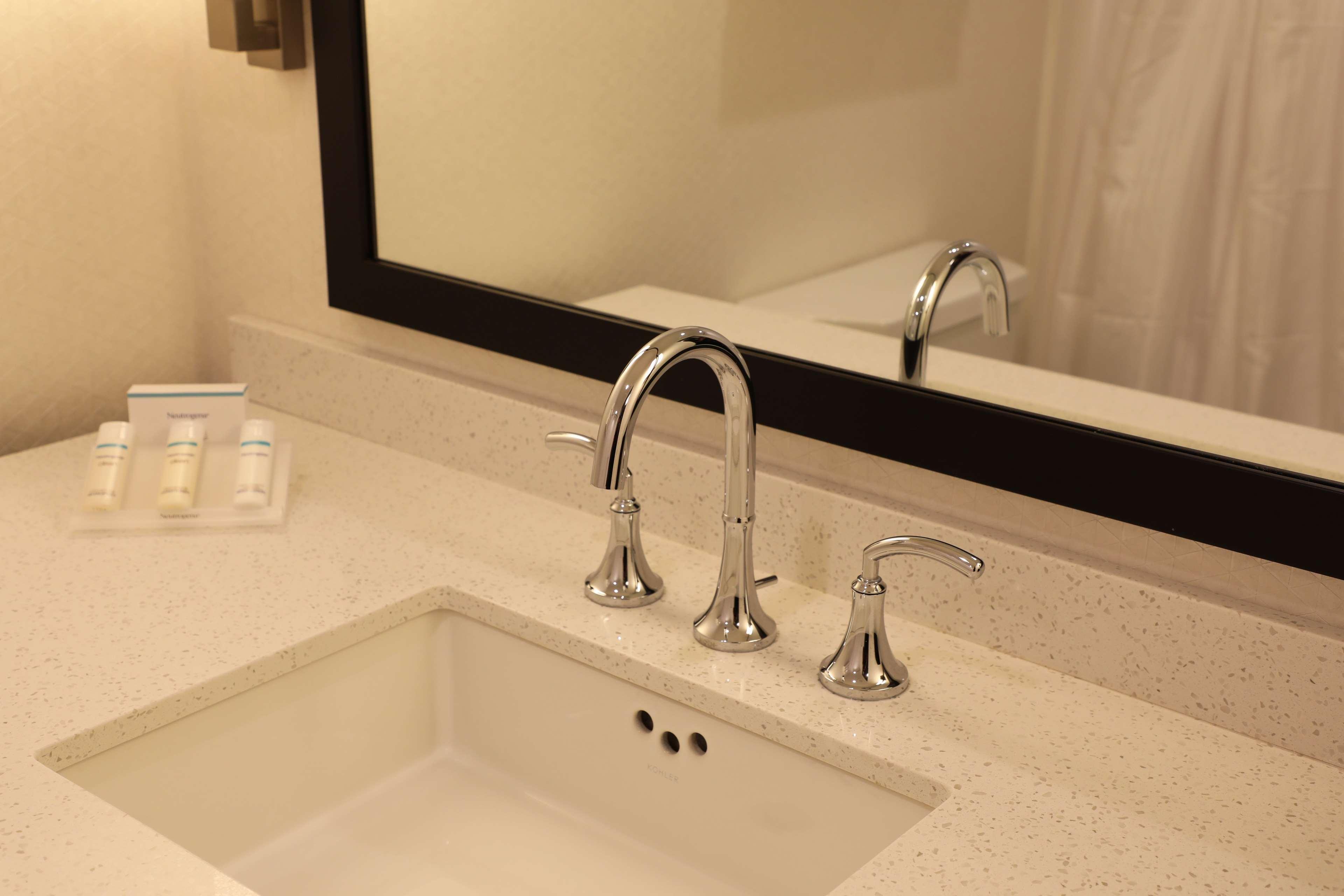 Hilton Garden Inn Austin Airport Kültér fotó